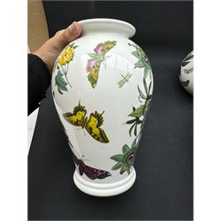 Four Portmeirion Botanical Garden vases, together with a water jug and basin, largest vase H26cm