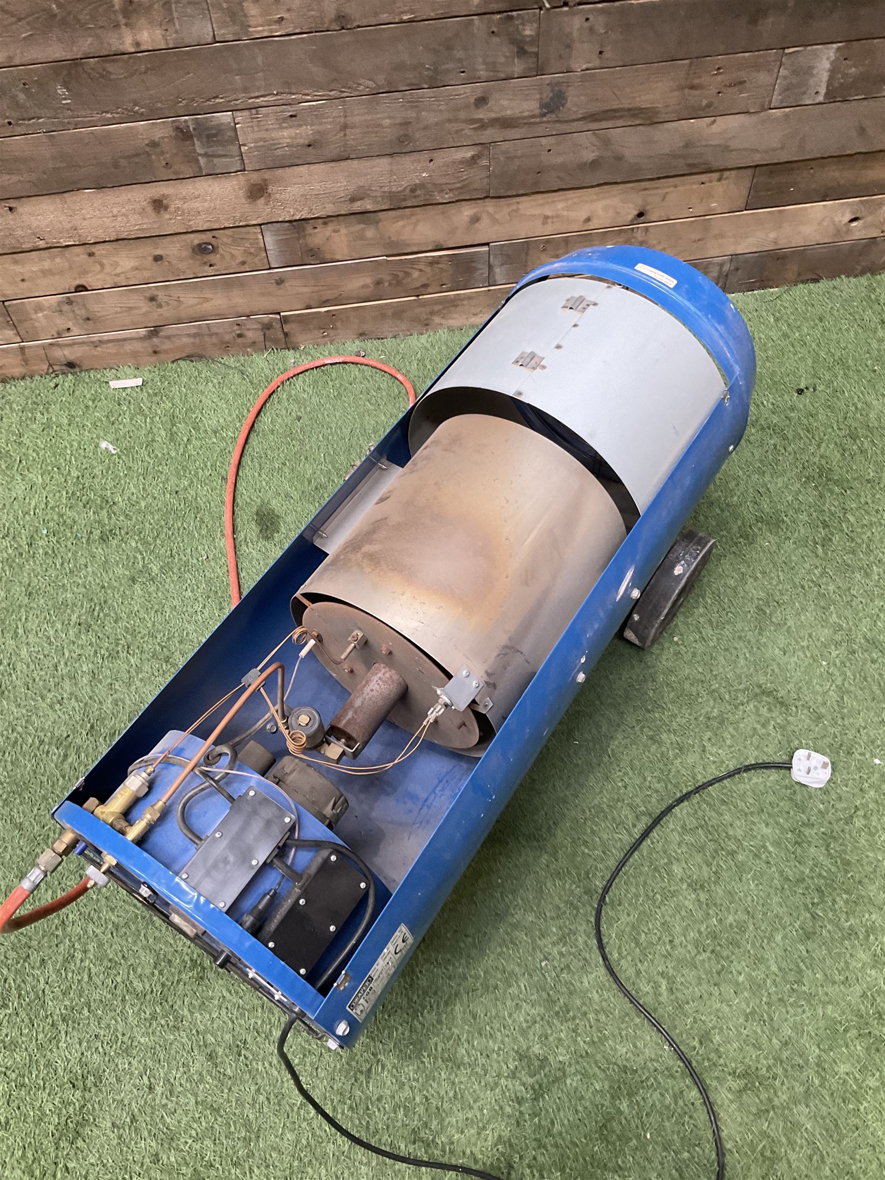 Draper PSH280 propane space heater - THIS LOT IS TO BE COLLECTED BY APPOINTMENT FROM DUGGLEBY STORAGE, GREAT HILL, EASTFIELD, SCARBOROUGH, YO11 3TX