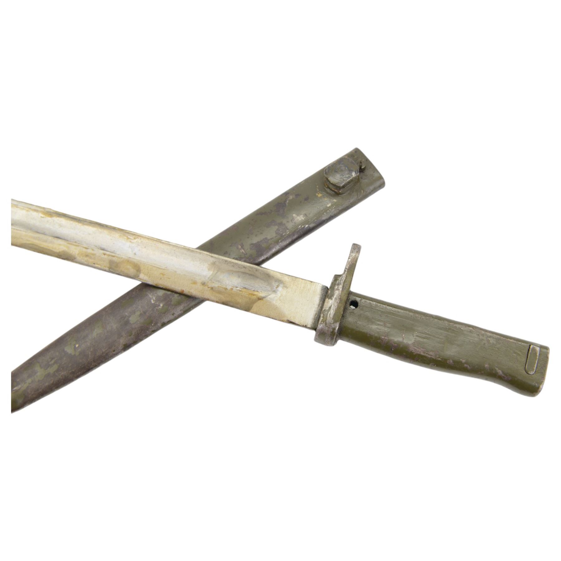 WWII M19 bayonets with steel scabbard, together with another WWII bayonet with steel scabbard 