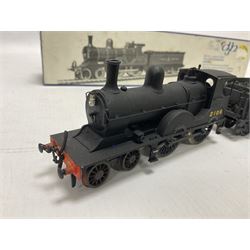 ‘00’ gauge - two kit built steam locomotives and tenders comprising GCR/LNER Class D6 4-4-0 Pollitt Passenger Engine no.2106 finished in LNER black with DJH Models box; Class D9 4-4-0 ‘Queen Mary’ no.62307 finished in BR black (2) 