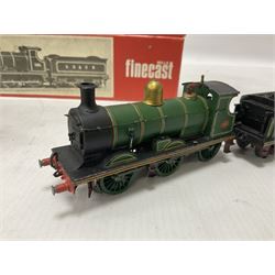 ‘00’ gauge - two kit built locomotive and tenders comprising SR Wainwright Class C 4-4-0 no.115 finished in SE&CR green; SR Wainwright Class D 4-4-0 no.31750 finished in BR black; both with Wills Finecast boxes (2) 