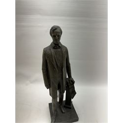 Bronzed figure of Abraham Lincoln, H34cm