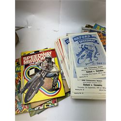 Collection of sporting memorabilia, mostly relating to Speedway, including enamel badges, patches, programs, bags, etc 