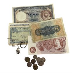 Silver locket and ring, coins and banknotes 