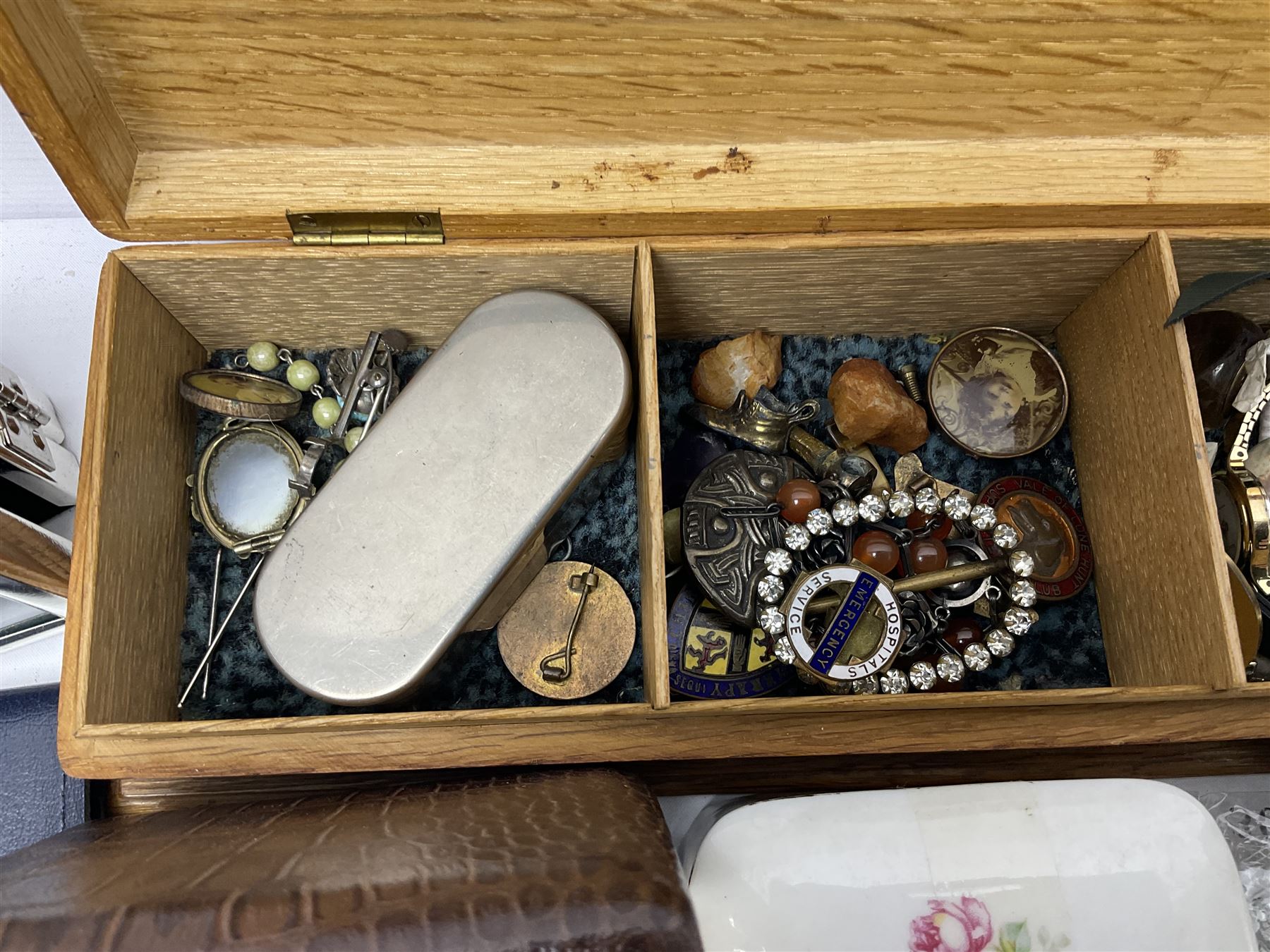 Silver brooch and a collection of costume jewellery, together with ceramic trinket box, foldable photograph frame and other collectables