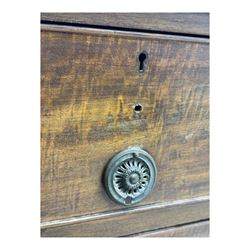 Early 20th century mahogany chest of drawers, rectangular top with moulded edge over two short and three long cockbeaded drawers, on bracket feet