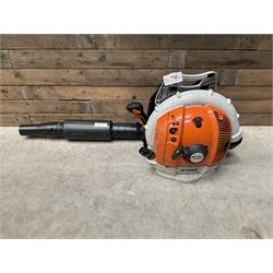 Stihl BR-500 petrol backpack leaf blower