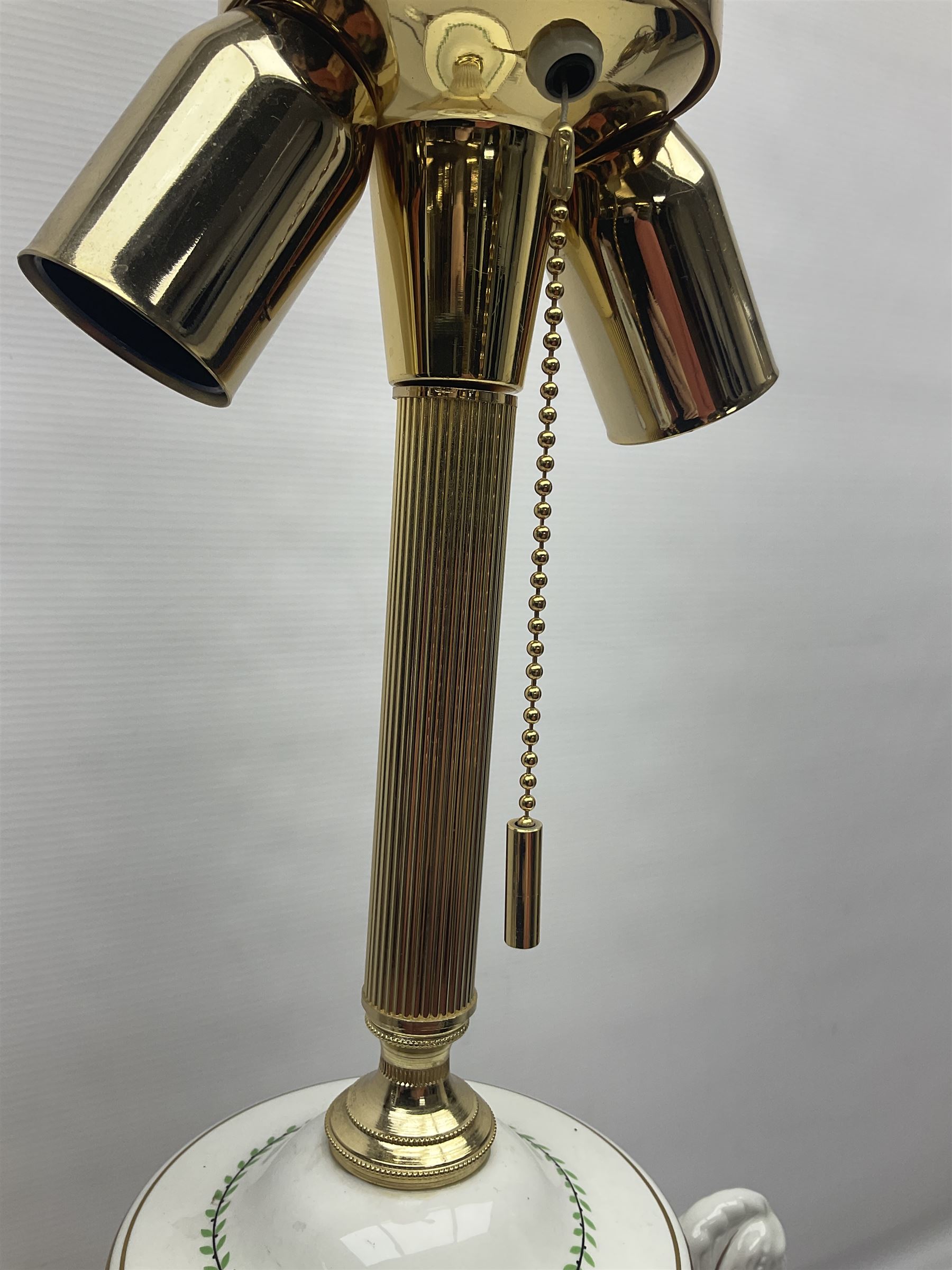 Mangani table lamp, shaped as an urn with twin handles, with gilt decoration upon a stepped base, H80cm