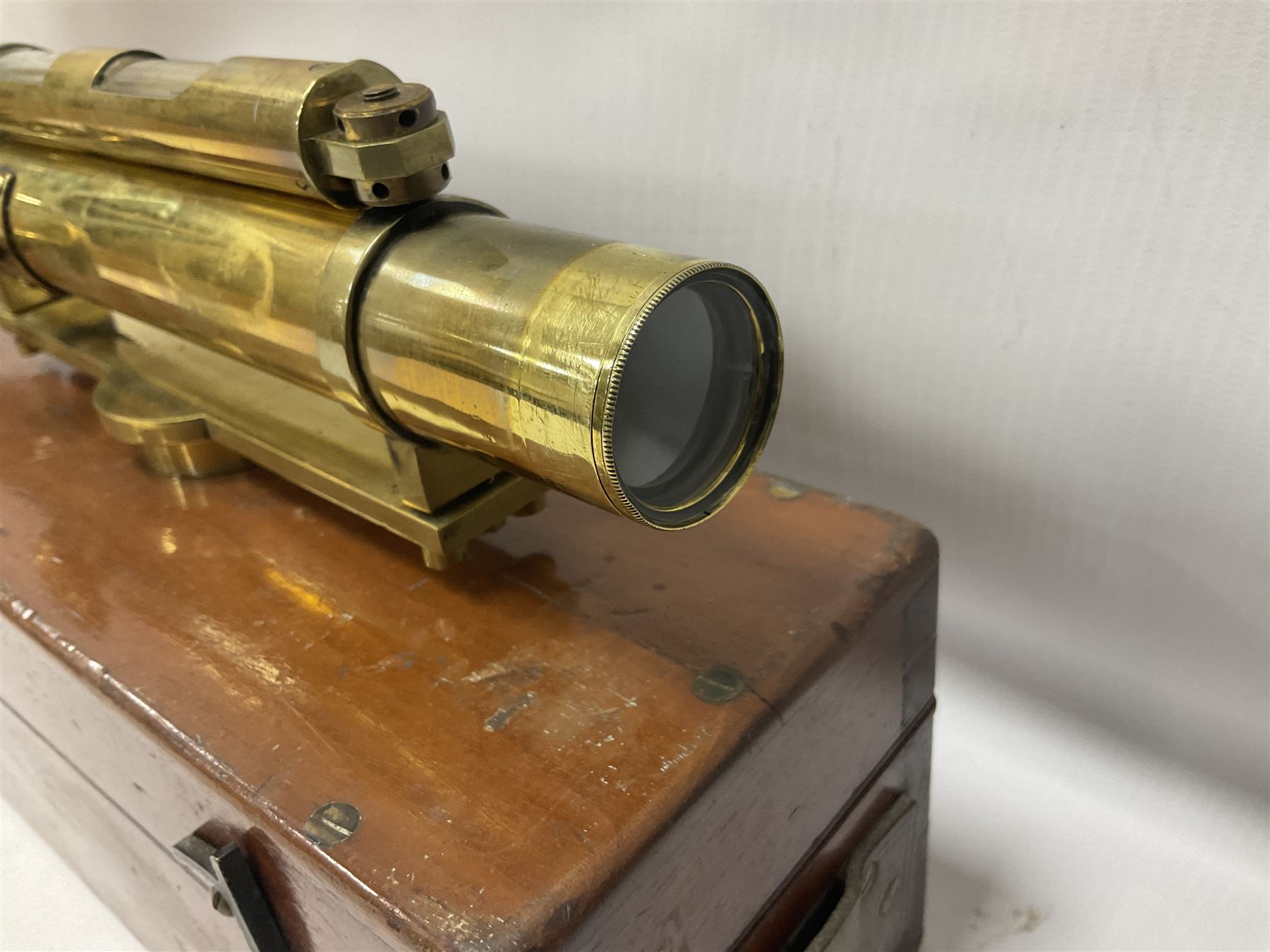 Late 19th century/early 20th century brass dumpy level, inscribed Carter Optician Exeter, in fitted mahogany case, together with a Lowne Instruments Air Meter, no L 3854