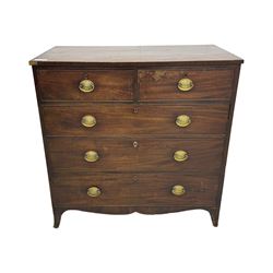 George III mahogany chest, rectangular cross banded top above two short and three long graduating cockbeaded drawers, shaped apron with splayed bracket feet