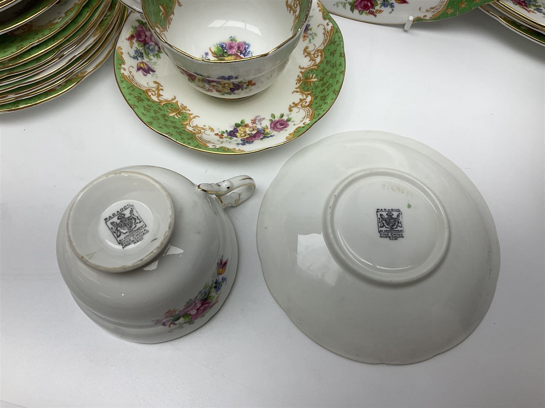 Paragon Rockingham pattern part tea and dinner service including eight cup and saucers of various sizes, eight dessert plates, eight dinner plates, etc (48)