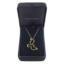 Tiffany & Co 18ct gold 'Dove' pendant necklace by Paloma Picasso, hallmarked, boxed 