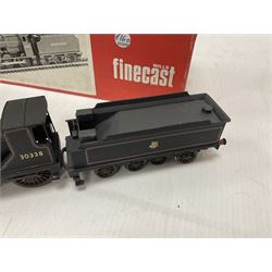 ‘00’ gauge - two kit built steam locomotive and tenders comprising SR/BR Class Q 0-6-0 no.30536 finished in BR black; SR/BR T9 Greyhounds Class 0-6-0 no.30338 finished in BR black; with Wills Finecast boxes (2) 