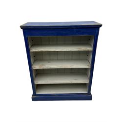 Pine blue painted open bookcase, moulded rectangular top over three white painted adjustable shelves, on plinth base