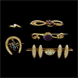 Victorian and later gold jewellery including two amethyst and pearl brooches and a horsesh...