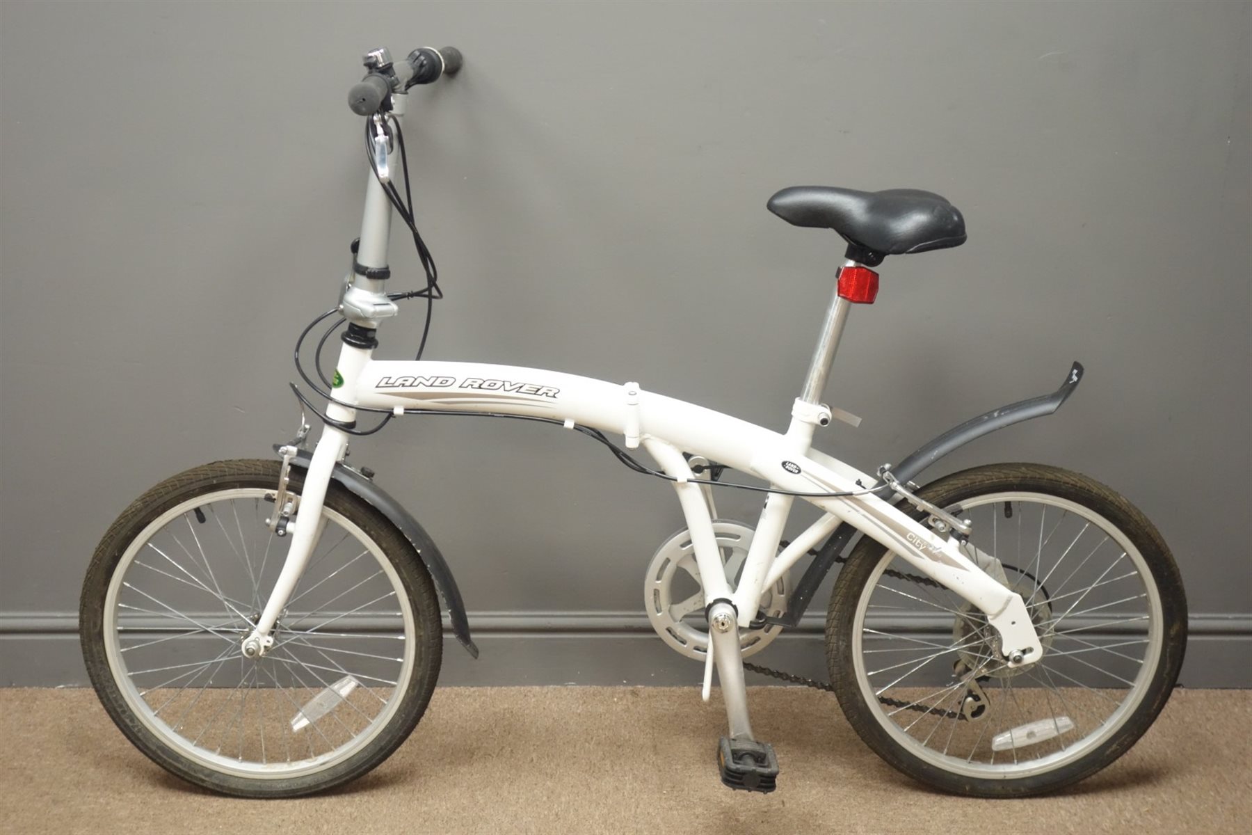 Land rover folding bike, 6-speed, with carry bag - Antiques & Interiors