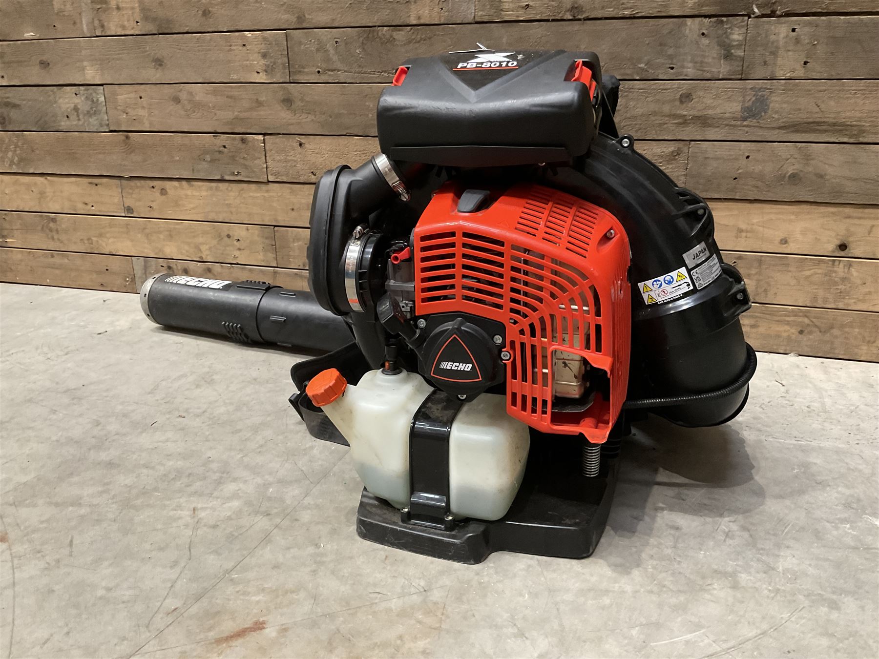 Echo PB-8010 petrol leaf blower