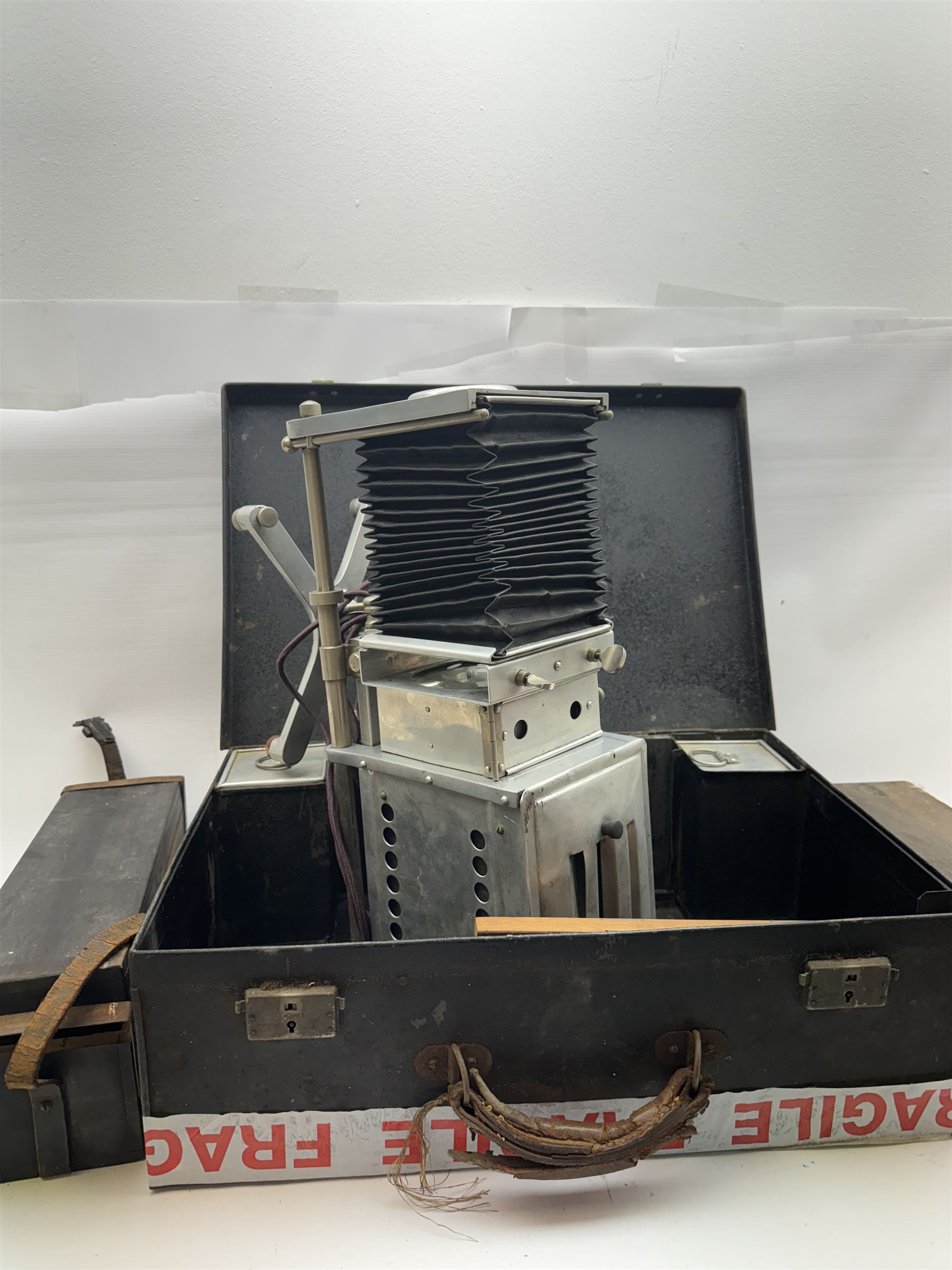 Optiscope Slide projector, together with glass plate slides