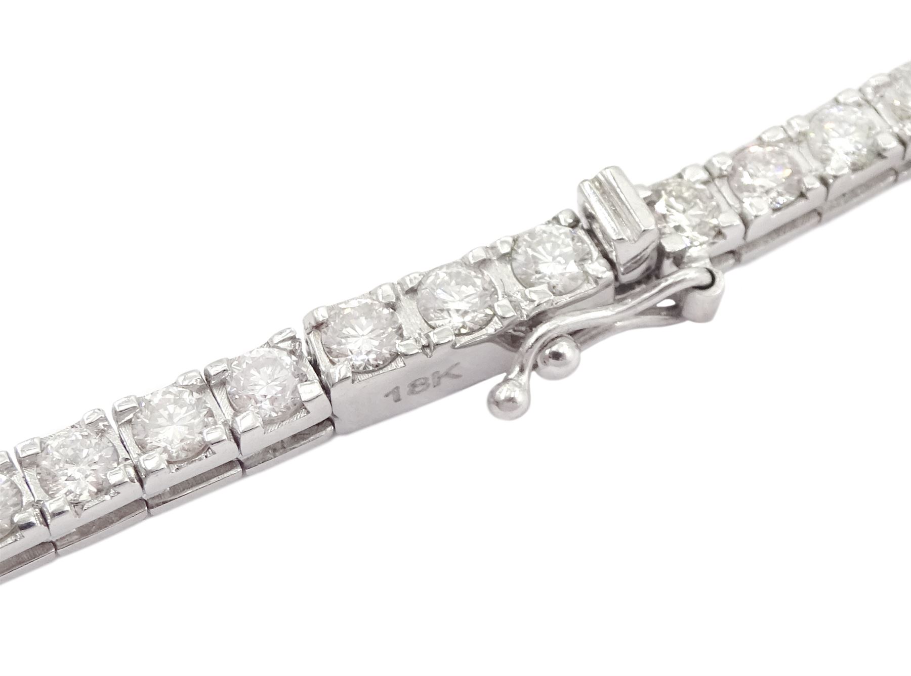 18ct white gold graduating round brilliant cut diamond necklace, stamped, total diamond weight approx 11.35 carat