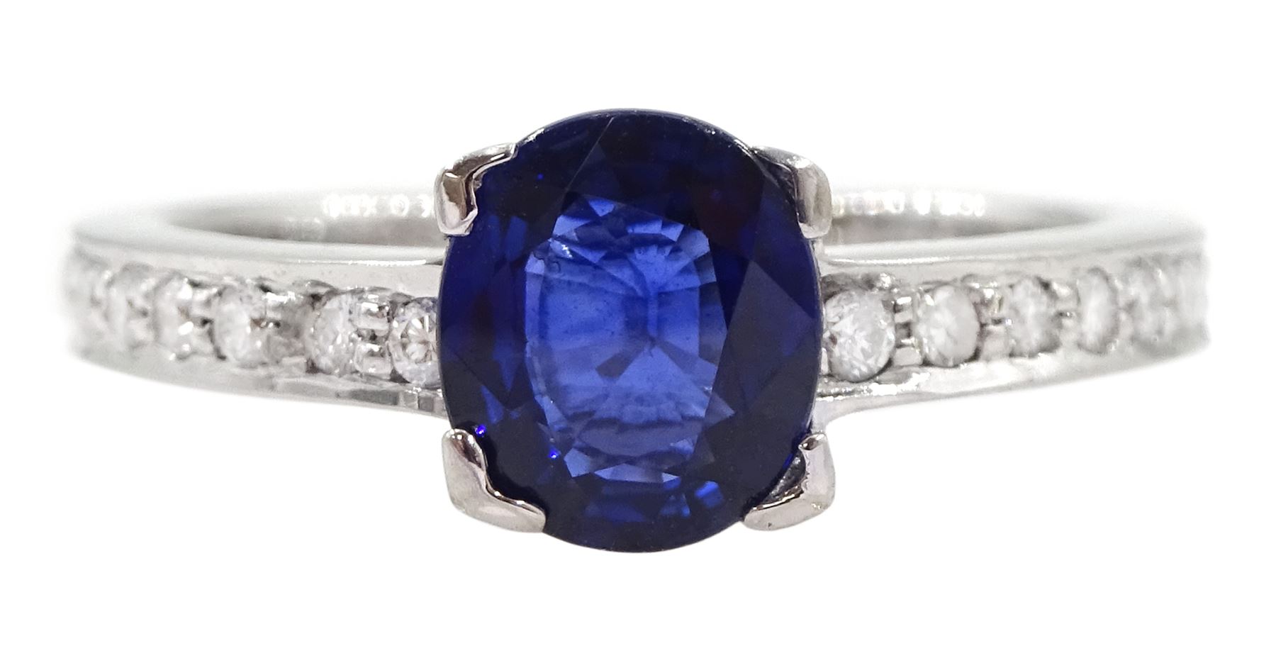 18ct white gold oval cut Ceylon sapphire ring, with diamond set shoulders, hallmarked, sapphire approx 1.25 carat