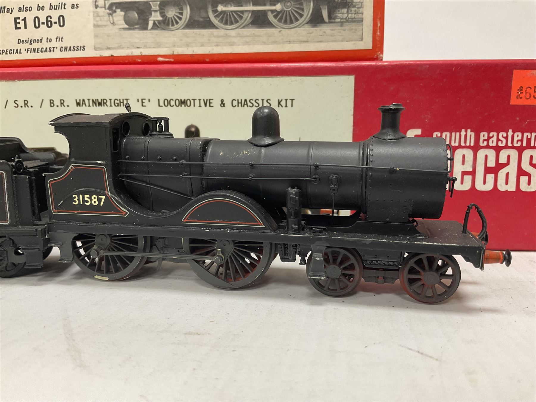 ‘00’ gauge - two kit built steam locomotives comprising Class E 4-4-0 no.31587 with tender in BR black, with South Eastern Finecast box; Class E1 Black Tanks 0-6-0T no.32147 in BR black, with Wills Finecast Box (2) 