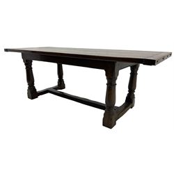 20th century Jacobean design oak refectory dining table, rectangular plank top with cleated ends, on turned supports united by H-stretchers 