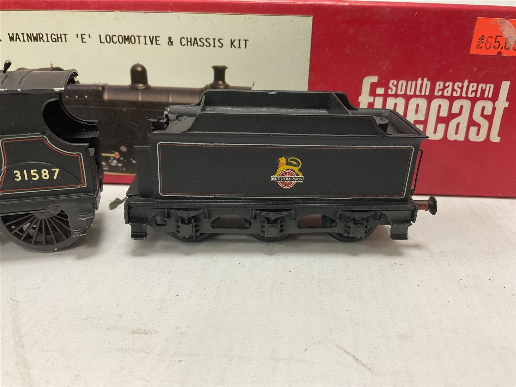 ‘00’ gauge - two kit built steam locomotives comprising Class E 4-4-0 no.31587 with tender in BR black, with South Eastern Finecast box; Class E1 Black Tanks 0-6-0T no.32147 in BR black, with Wills Finecast Box (2) 