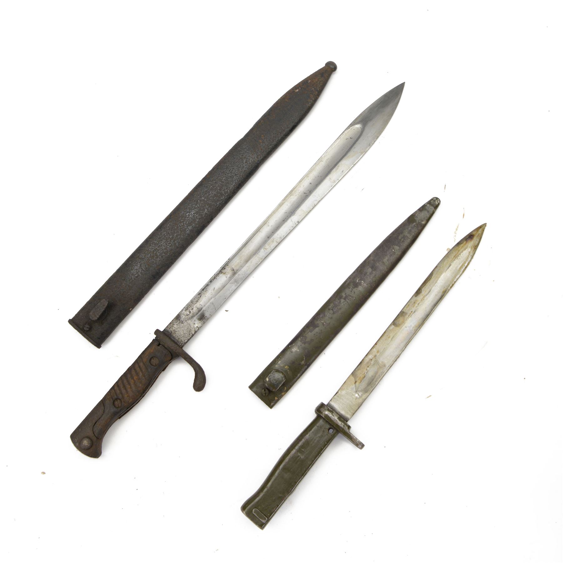 WWII M19 bayonets with steel scabbard, together with another WWII bayonet with steel scabbard 