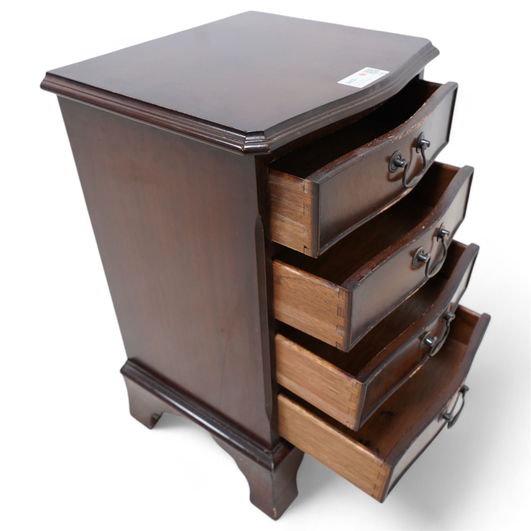 Small 20th century chest, fitted with four drawers, on bracket feet