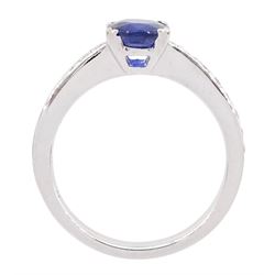 18ct white gold oval cut Ceylon sapphire ring, with diamond set shoulders, hallmarked, sapphire approx 1.25 carat