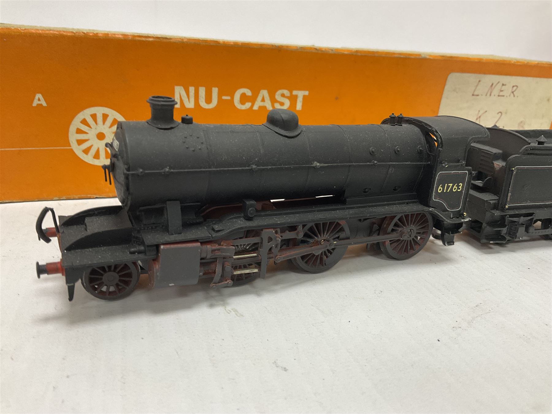 ‘00’ gauge - two kit built steam locomotive and tenders comprising Class K2 2-6-0 no.61763 finished in BR black with Nu-Cast box; Class D2 4-4-0 no.62172 finished in BR black (2) 