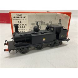 ‘00’ gauge - two kit built steam locomotives comprising Class E 4-4-0 no.31587 with tender in BR black, with South Eastern Finecast box; Class E1 Black Tanks 0-6-0T no.32147 in BR black, with Wills Finecast Box (2) 