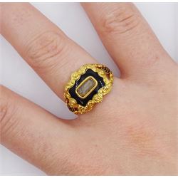 George IV 18ct gold black enamel and glazed mourning ring, the setting and shank with foliate decoration, London 1825, 