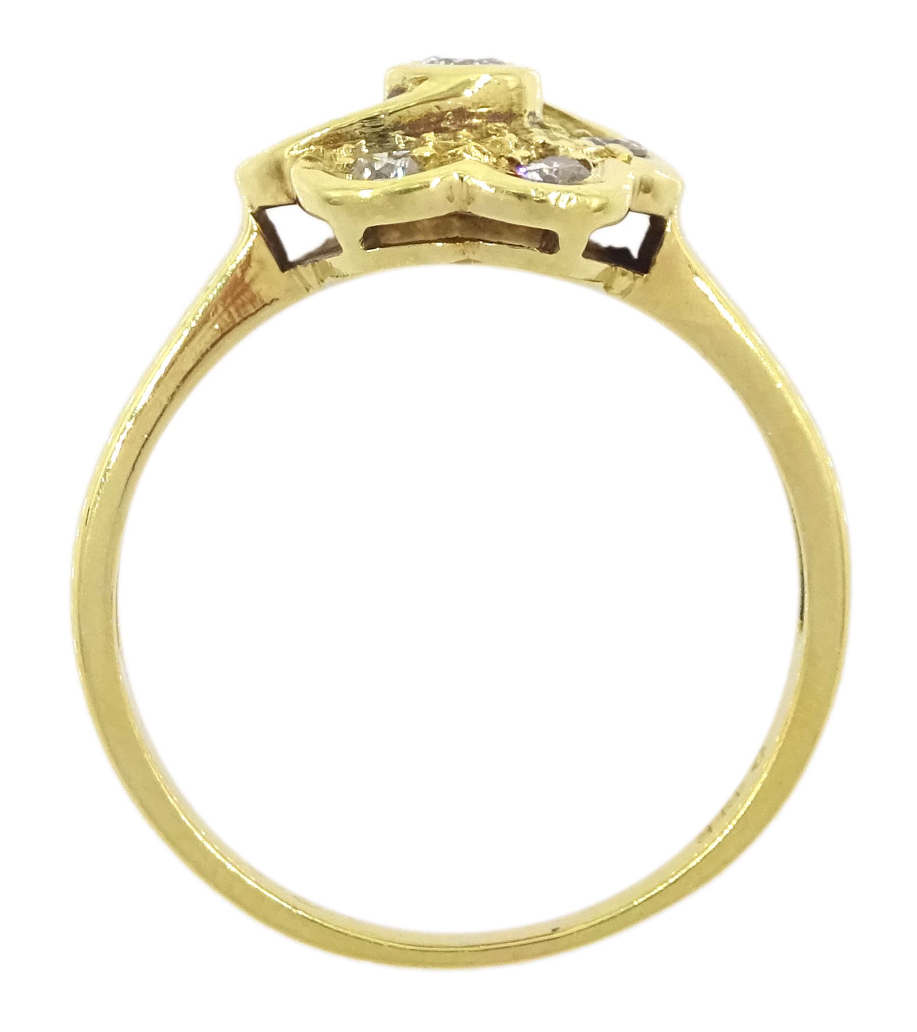 18ct gold round brilliant cut diamond flower head cluster ring, stamped, total diamond weight 0.25 carat