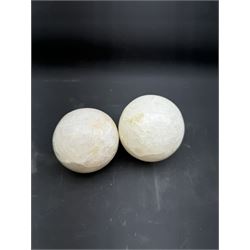 Pair of milk calcite spheres, D10cm 