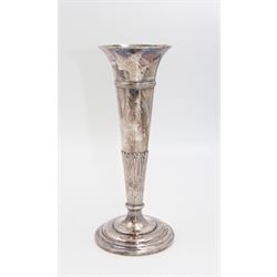 Elkington & Co silver plated trumpet vase, from the Cunard Steamship, tapering stam with foliate decoration, upon a circular stepped foot, H19cm