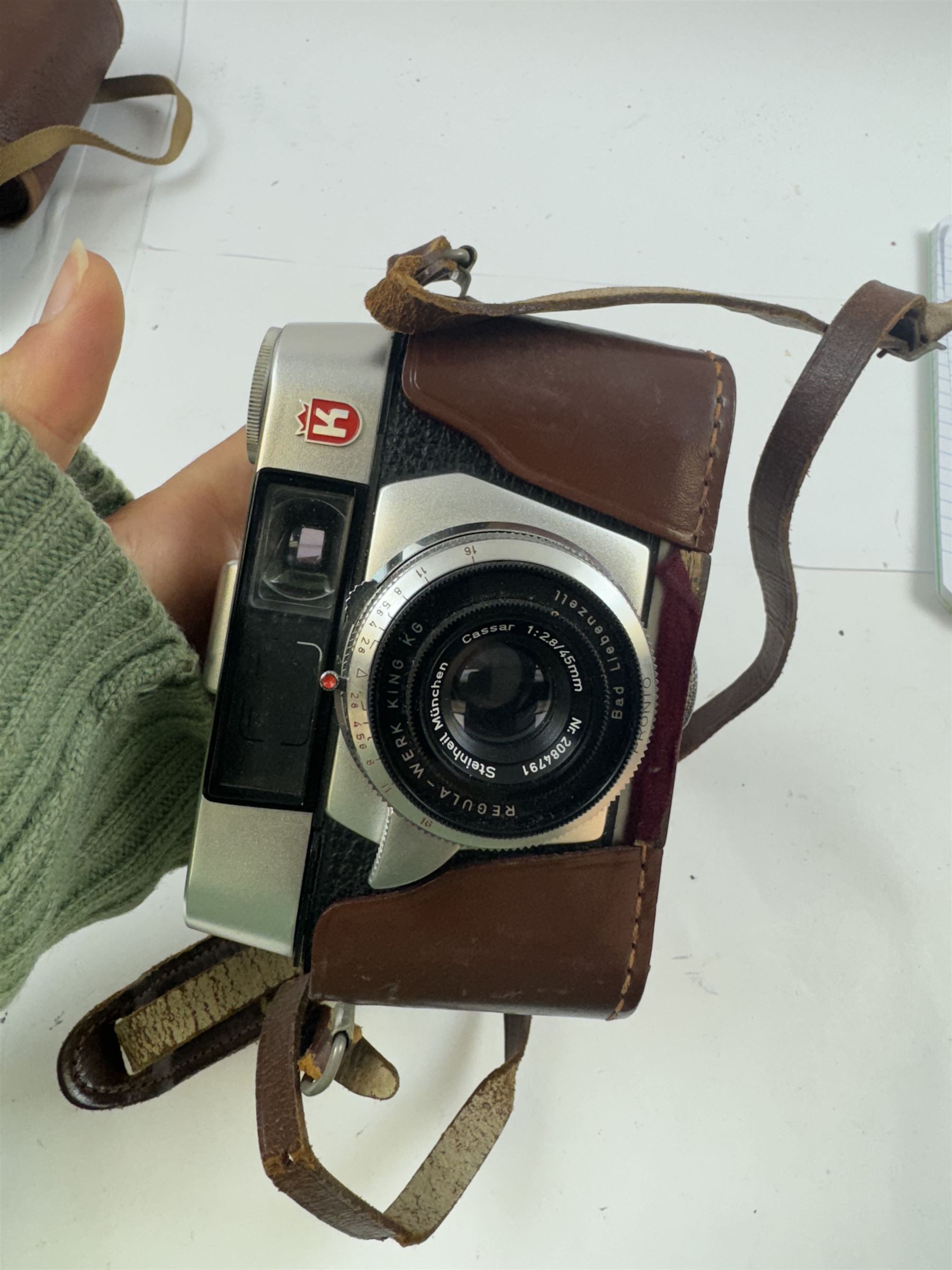 Collection of 35mm rangefinder cameras and similar, to include King Regula L, Balda Baldessa serial no. 370514, Synchro Compur MX V, Kodak Retina Ib serial no. 179811, Kodak 66 Model II and a Zeiss Ikon Contaflex, all with brown cases, with two leather camera bags and accessories