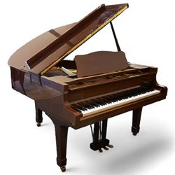 Yamaha - Baby Grand piano in mahogany polyester finish case,  G1 model, serial No 4741647,...