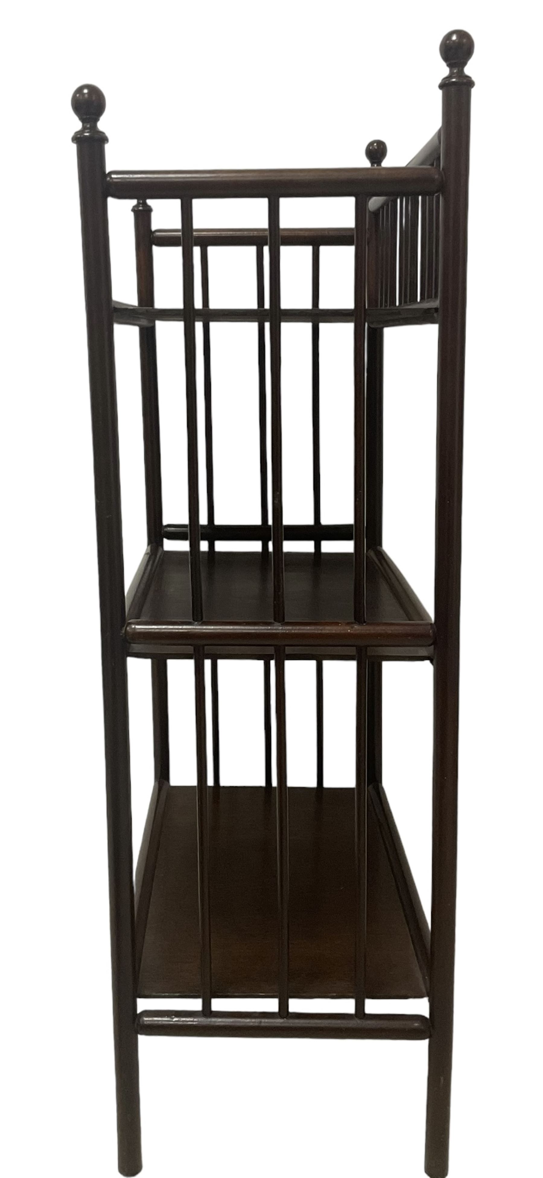 Arts and Crafts stained beech three tier etagere, three-quarter raised gallery back with bamboo style spindles