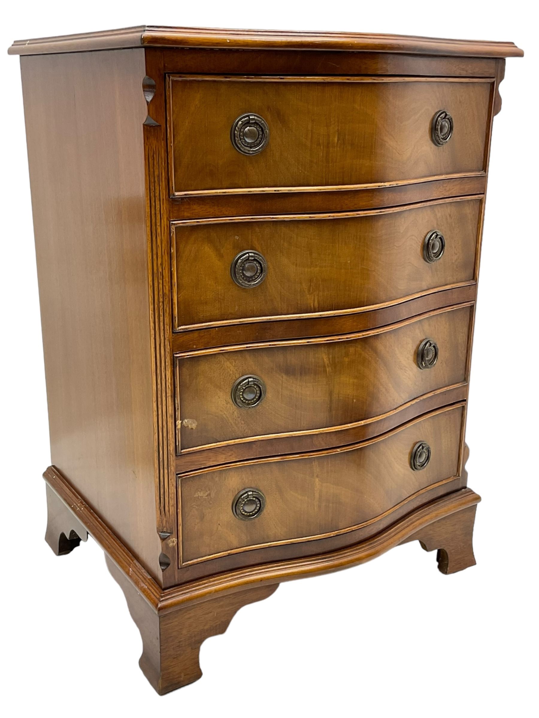 Small Georgian design mahogany serpentine chest, moulded top over four cock-beaded drawers, on bracket feet