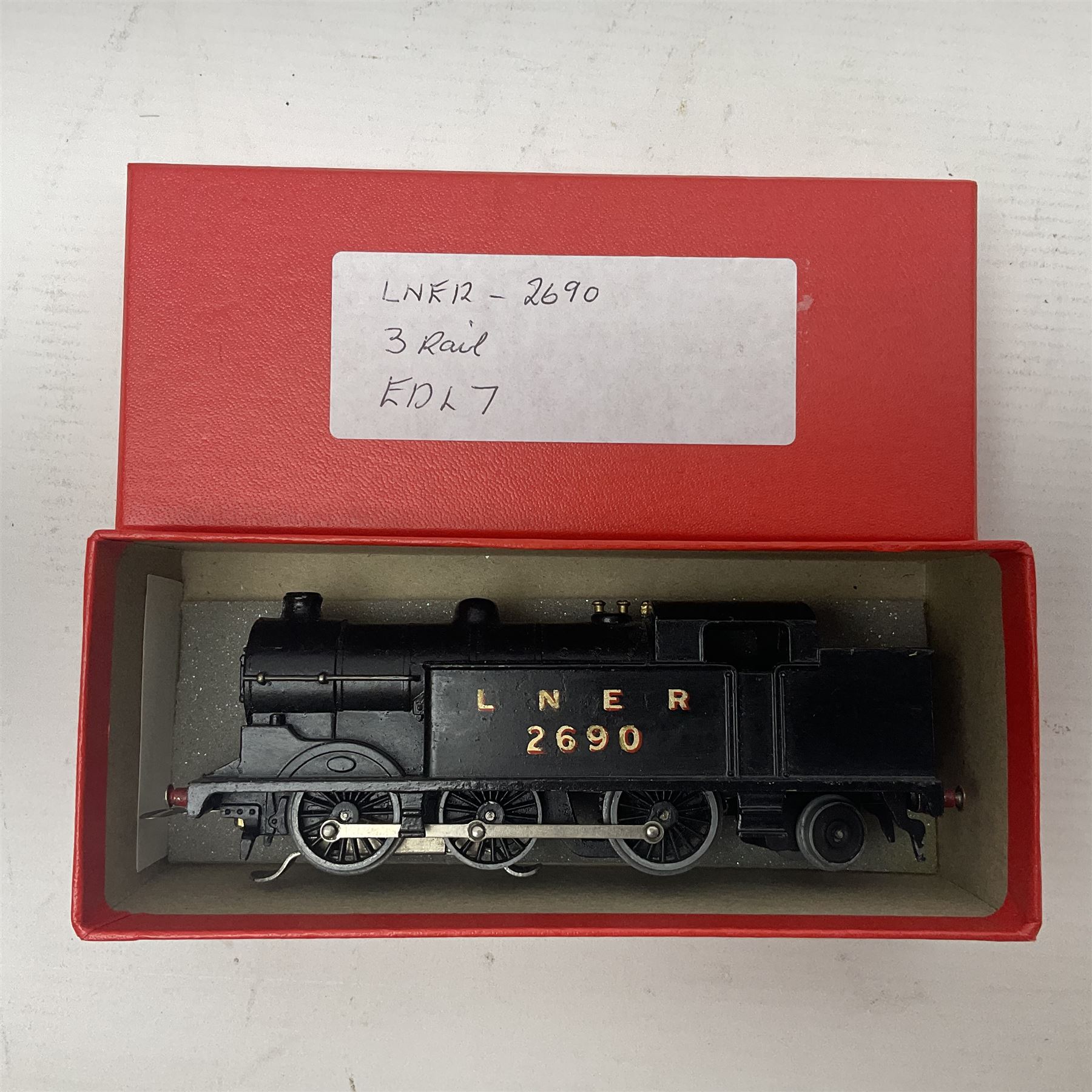 Hornby Dublo - 3-rail EDL7 Class N2 0-6-2 tank locomotive No.2690 in LNER black; in modern collector's plain red box