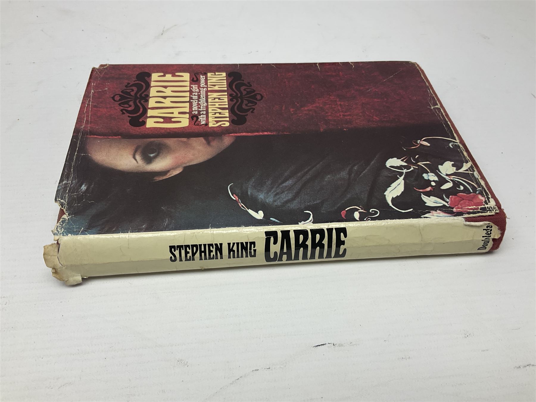 Stephen King; Carrie, Doubleday & Company, New York 1974 and Carrie, New English Library, Kent 1974 