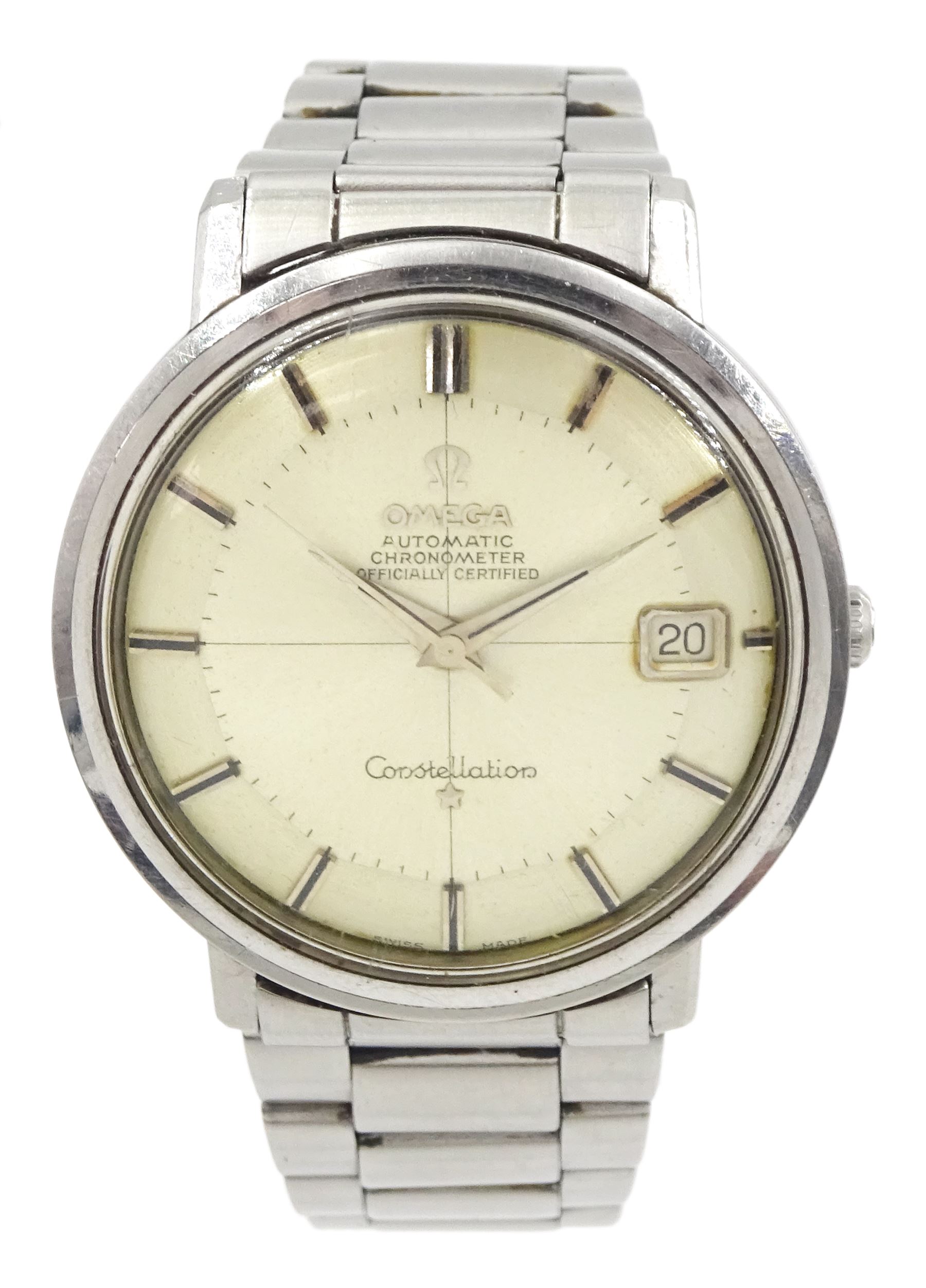 Omega Constellation gentleman's stainless steel automatic wristwatch, Ref. 168.004, Cal. 561, Pie Pan silvered dial with baton hour markers and date aperture, on stainless steel bracelet with fold-over clasp