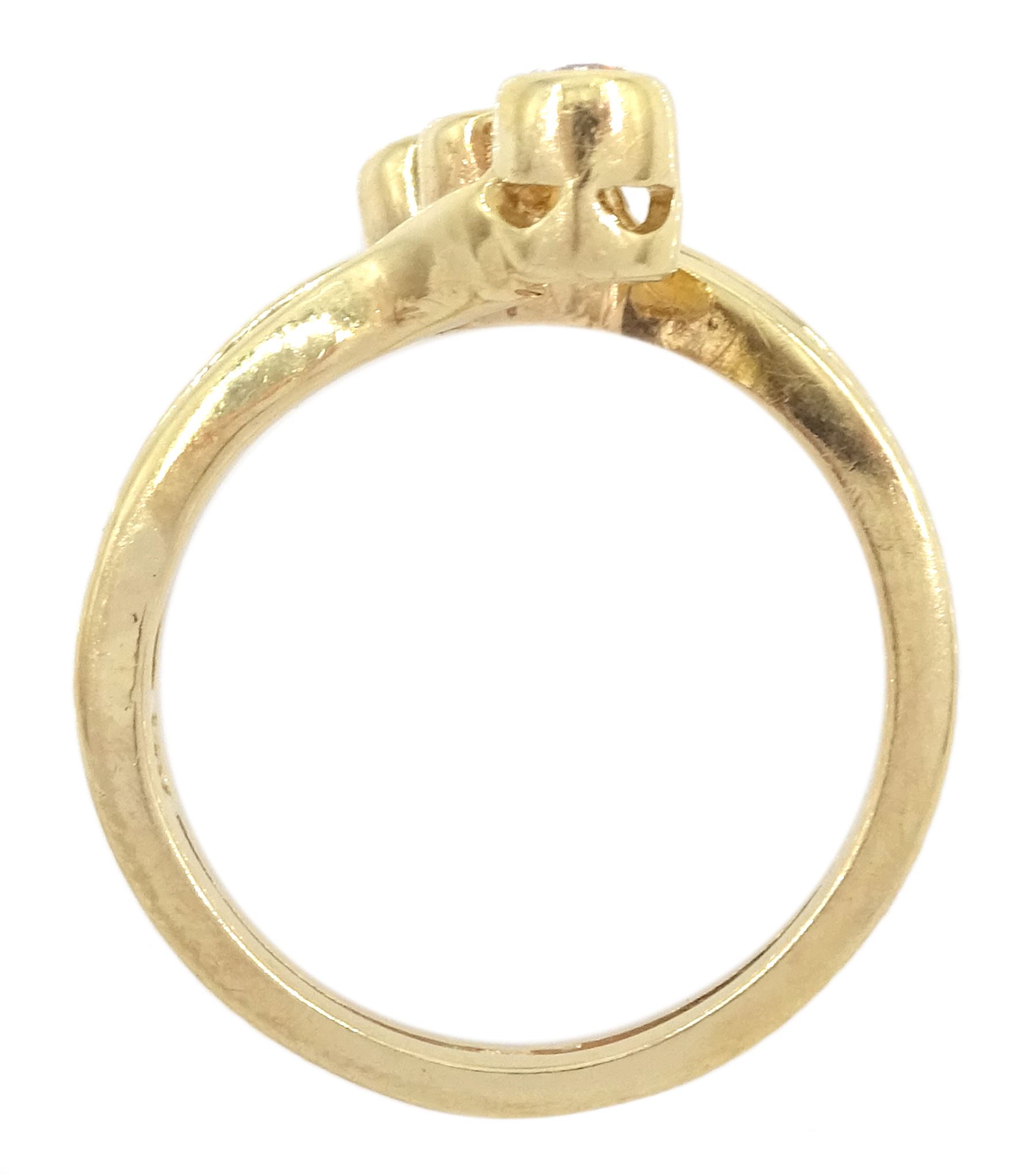 14ct gold three stone round brilliant cut diamond ring, stamped, total diamond weight approx 0.25 carat