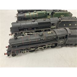 Mainline Railways ‘00’ gauge - Class 7P 4-6-0 ‘Black Watch’ no.6102 in LMS black; Patriot Class 6P/7P 4-6-0 ‘Illustrious’ no.45532 in BR green; Patriot Class 6P/7P 4-6-0 ‘Private W. Wood, V.C.’ no.45536 in BR black; Standard Class 4 4-6-0 no.75006 in BR black (4) 