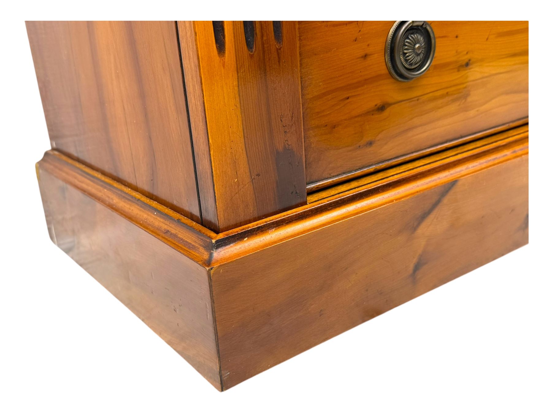 21st century steel lined gun cabinet, modelled as a Wellington chest of yew wood, to hold six long guns, interior lined with green baize, three storage shelves, with keys and bolts 