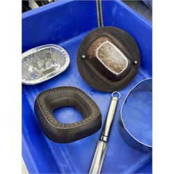 Individual heated steak pie die, base maker and lidder with pastry cutter - THIS LOT IS TO BE COLLECTED BY APPOINTMENT FROM DUGGLEBY STORAGE, GREAT HILL, EASTFIELD, SCARBOROUGH, YO11 3TX