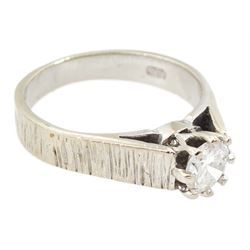 18ct white gold single stone round brilliant cut diamond ring, London 1973, diamond approx 0.40 carat