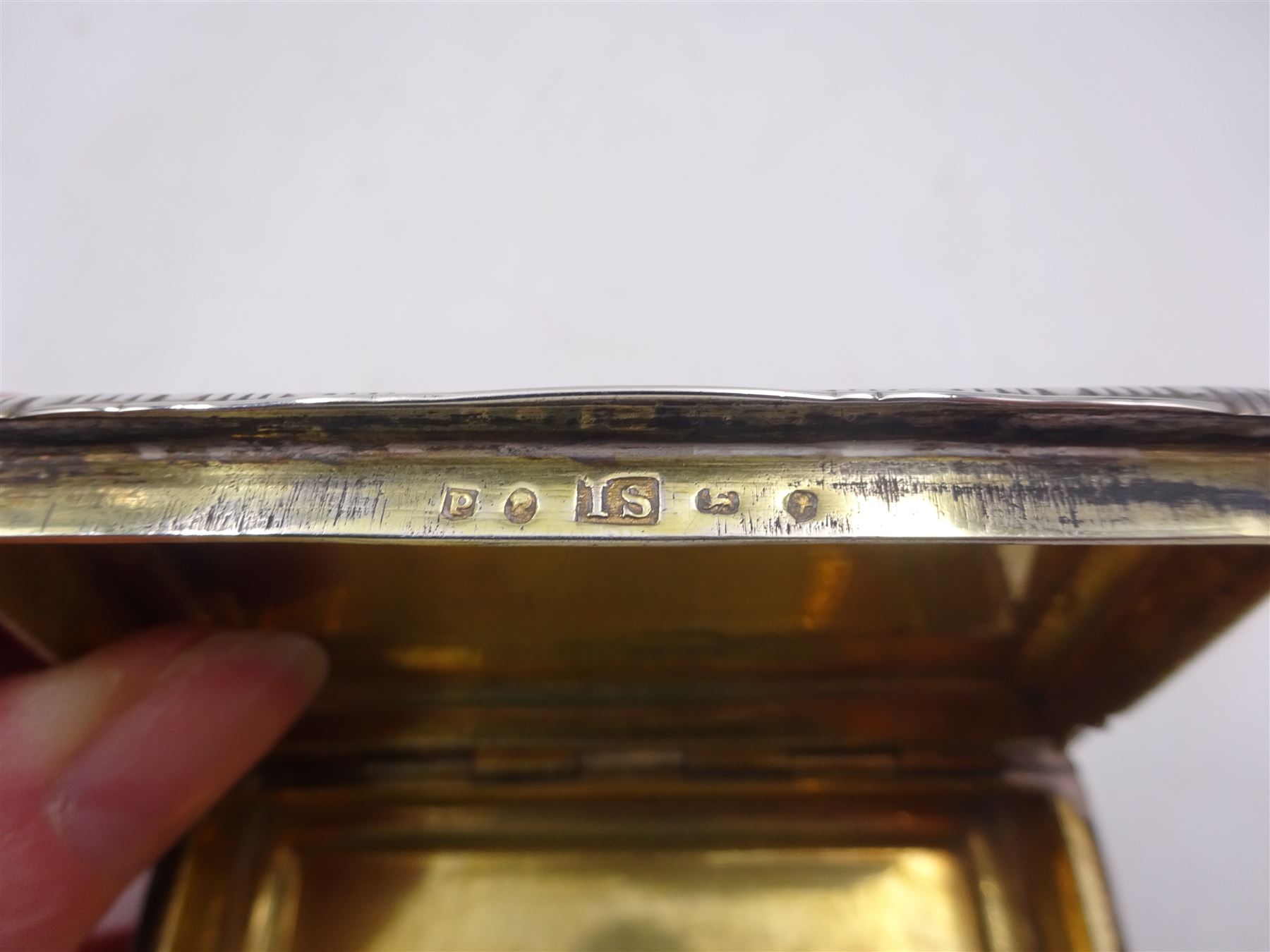 George III silver snuff box, of rectangular form, with banded decoration throughout and engraved cartouche to hinged cover, hallmarked John Shaw, Birmingham 1813, W7cm