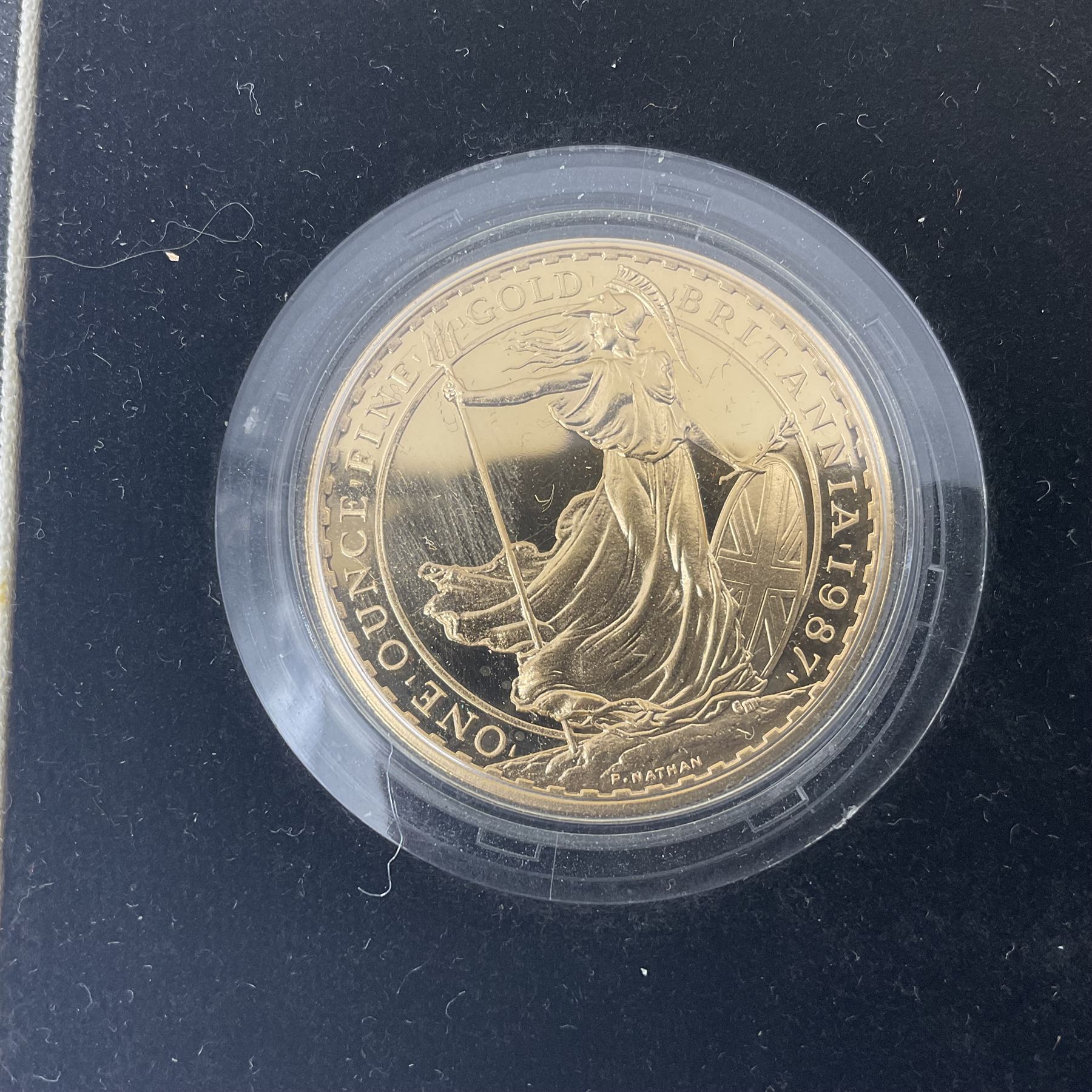 The Royal Mint United Kingdom 1987 Britannia gold proof coin set, comprising one ounce, half ounce, quarter ounce and one tenth of an ounce fine gold coins, cased with certificate